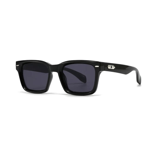 Capri sunglasses – Black / Smoke